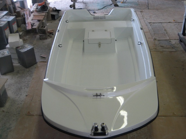小型ボート（フィッシングボート）,免許不要の最大サイズを格安販売！アスボヤ33